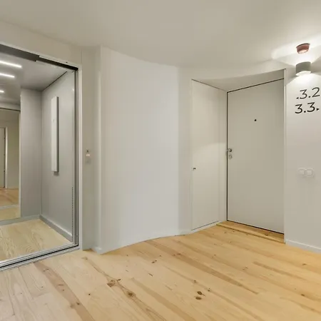 Apartment Inbloom *