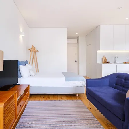 Apartment Inbloom *